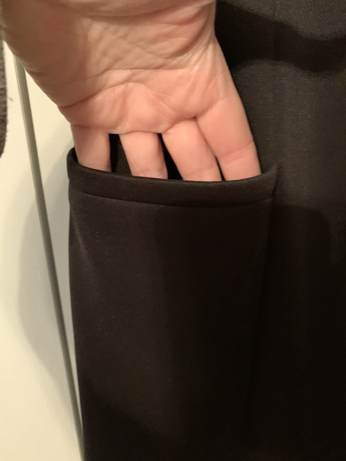 *ETCETERA SOLID BLACK SLEEVELESS SHEATH DRESS W/B… - image 4