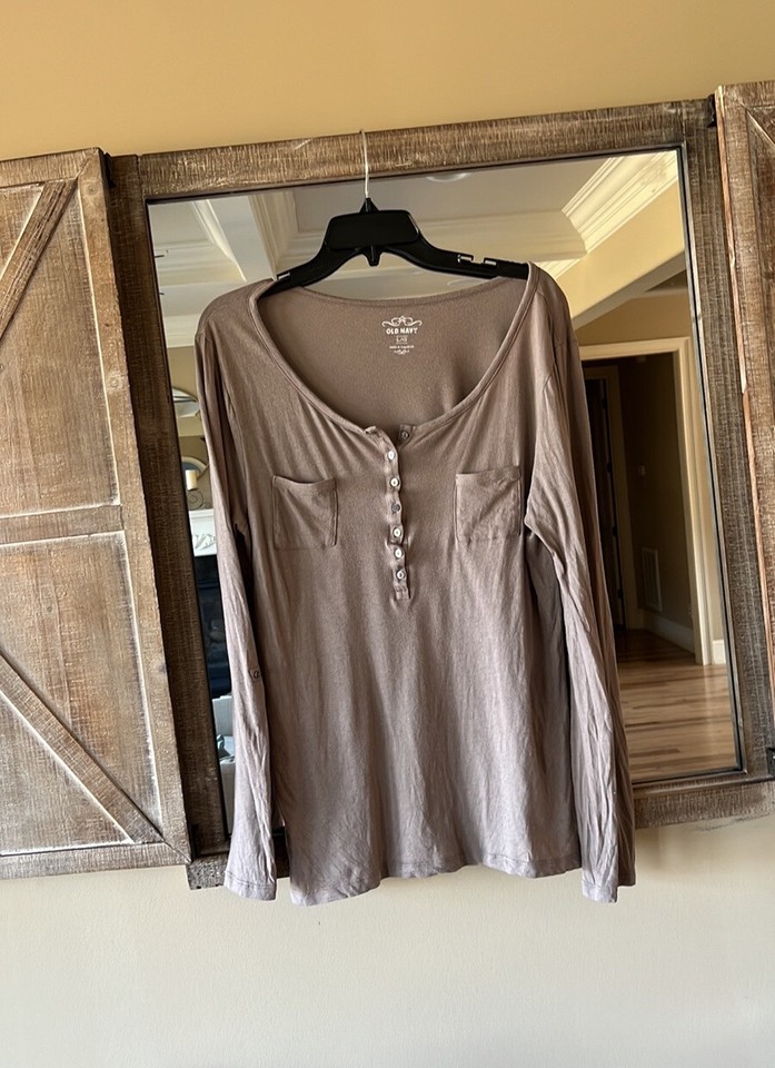 Old Navy Cotton Knit Long Sleeve Shirt Pocket Tee Tan Henley Womens