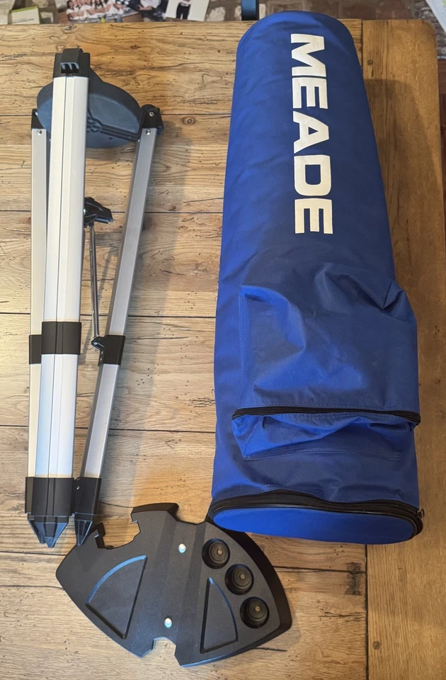 Meade Telescope DS-2000 Edmund Astroscan II Metal Tripod,Accessory Tray and Case - Image 2 of 4
