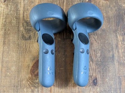 HTC VIVE Focus Plus Virtual Reality Controller 2er Set