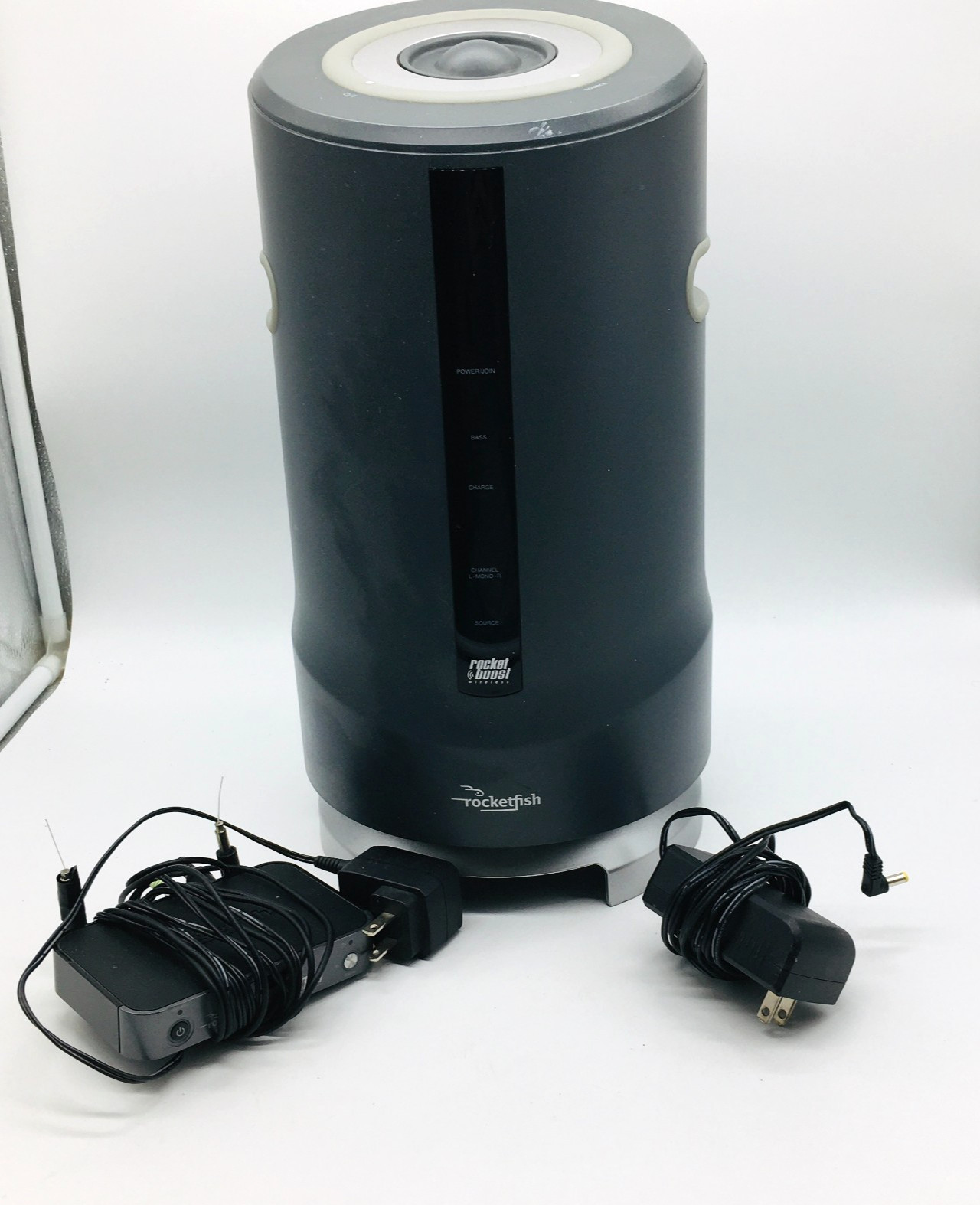 Rocketfish RF-RBWS02 Wireless Indoor/Outdoor Speaker Kit w/Transmitter tested
