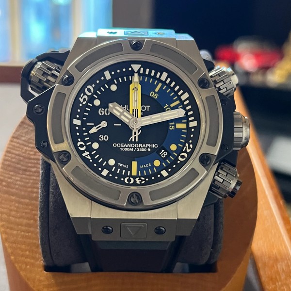 Hublot King Power Oceanographic Titanium 732.NX.1127.RX