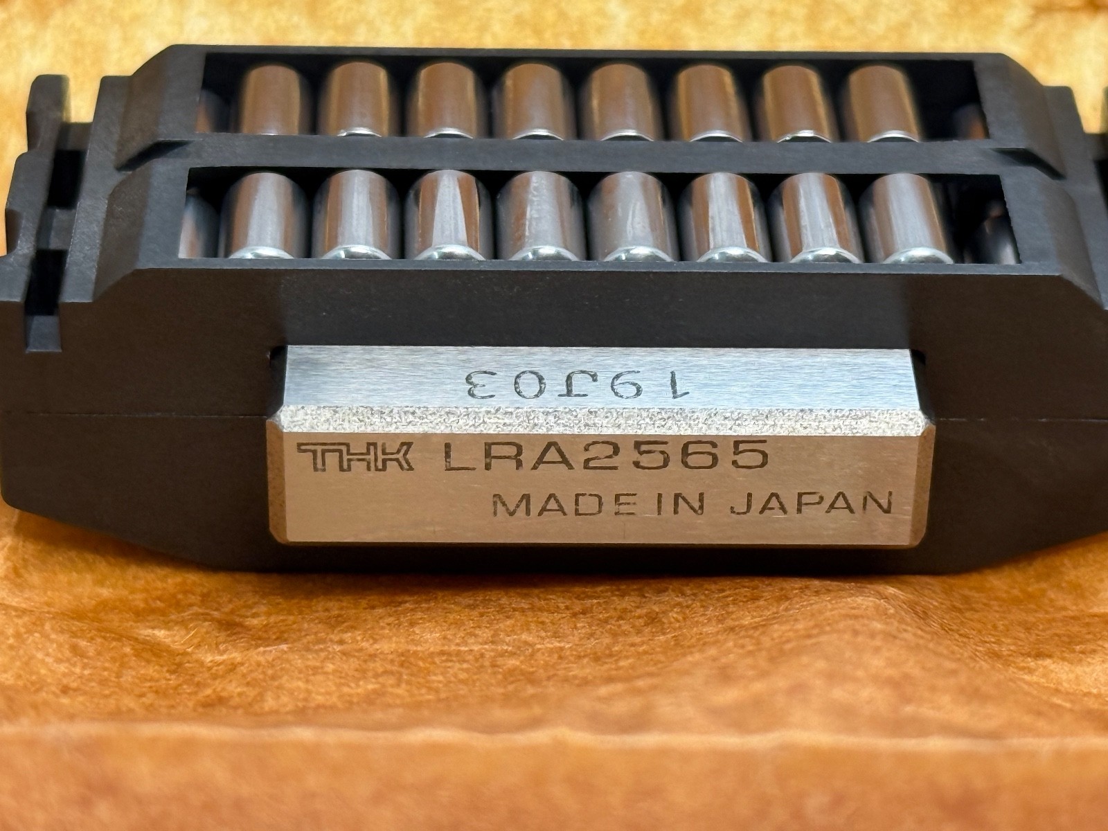 THK LRA2565Z Linear Recirculating Roller Bearing LRA-2565-Z