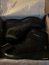 The FitVille CozyCore Winter Boots V8 Mens US Size 8.5W Jet Black