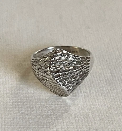 Vintage Sterling Silver 925 Ridged Textured Modernist Dome Ring 5 g Size 7