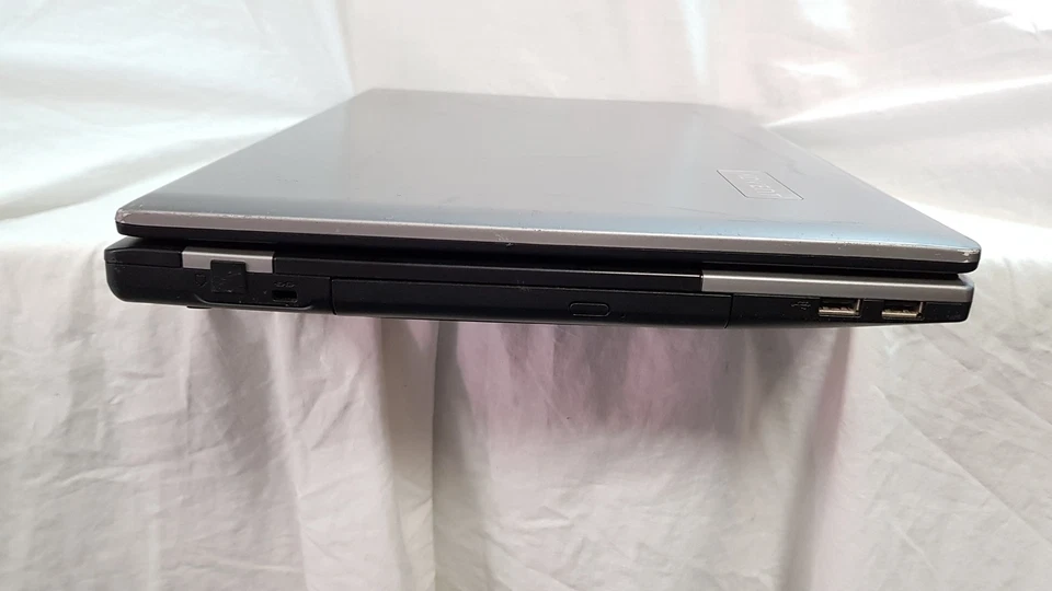 Advent 8117 17.1" Laptop 1.73 Ghz Intel Dual Core  T2080 1GB 120GB, NO OS - Image 4 of 4