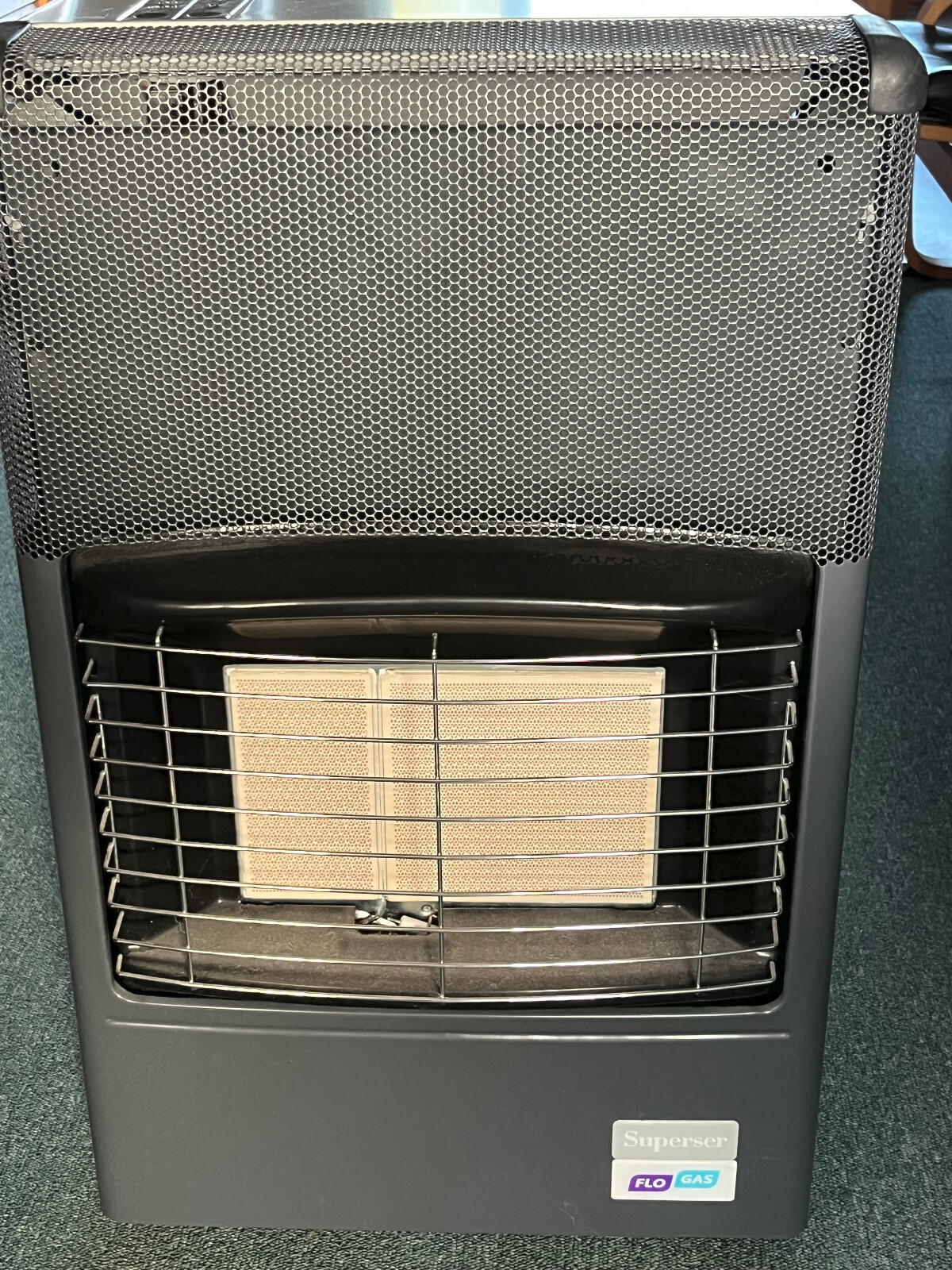 Superser 4.2kW portable radiant gas heater with regulator and 13kg gas