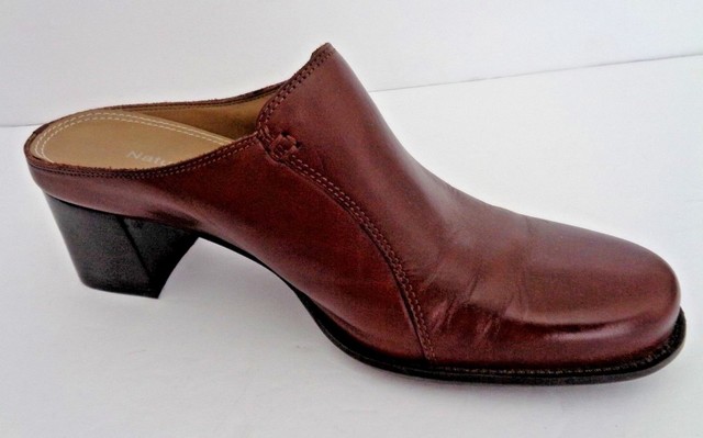 naturalizer mules clearance