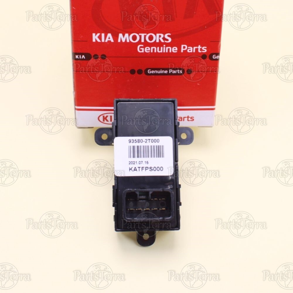 GENUINE Hyundai KIA Power Window Switch Assembly Right Rear 20112013