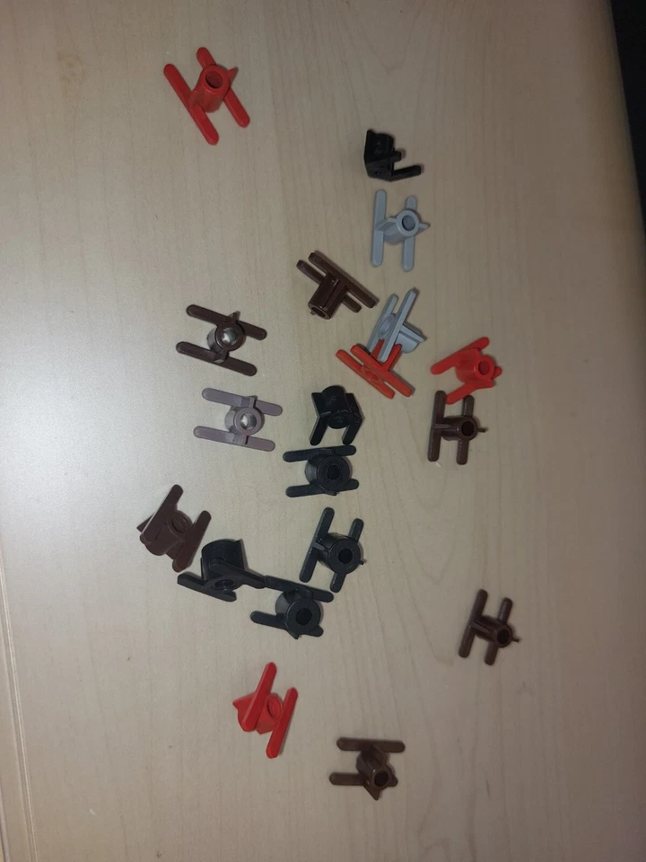 Modellbahn Lampenschuhe 18x VIESSMANN zum Fixieren von Leuchten unter dem Boden