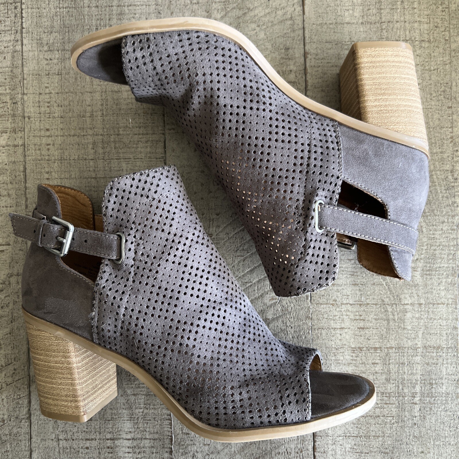 Universal Thread Lizzy Microsuede Bootie Gray Siz… - image 12