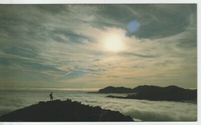 LAKE DISTRICT - CONISTON & LANGDALE FELLS GROSSE FARBIGE POSTKARTE