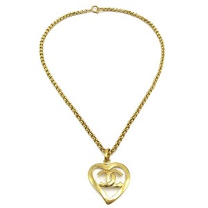 Authentic Chanel Cc Heart Pendant Metal Gold Gold_Plated Necklace Jewelry
