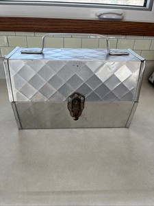 VINTAGE Aluminum ? Toolbox Lunch Box Chest Tackle Container Crafts 13x9x6 Metal