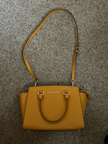 Michael Kors Yellow Selma Leather Zip Shoulder/Tote Purse Gently Used
