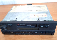 Volkswagen Alpha-IV Autoradio Philips 1HO 035...