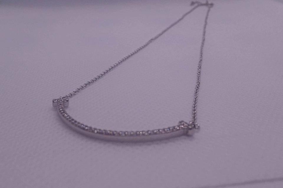 Nuevo/Tilffany&Co/T Sonrisa Pequeño Diamante/Colgante Oro Blanco 18KW Estuche Collar 38cm Foto 4 de 4