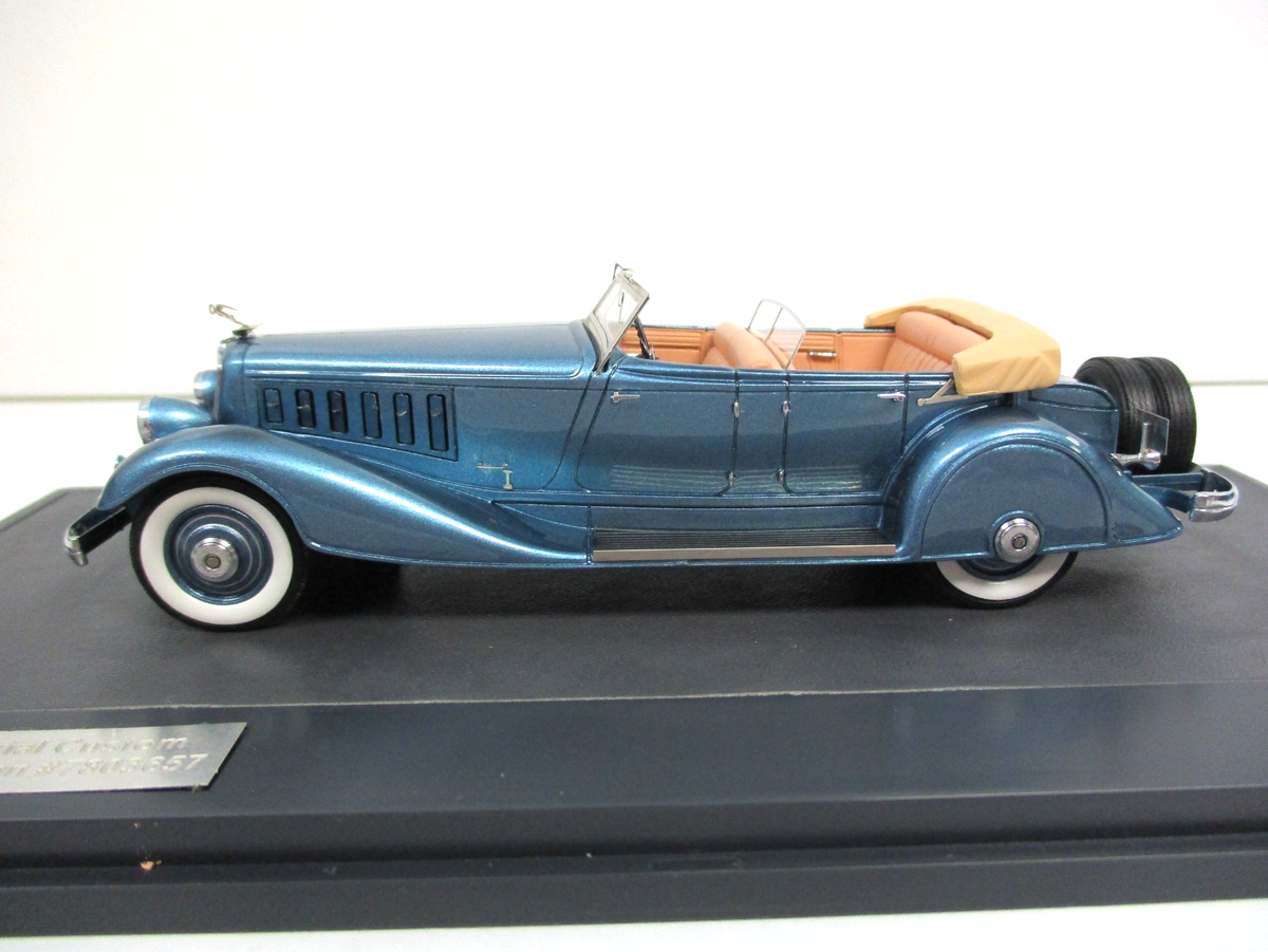 MATRIX (#162-408) - 1933 CHRYSLER IMPERIAL CUSTOM PHAETON - 1/43