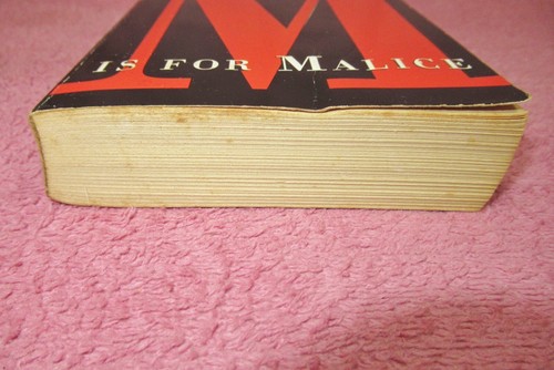 Sue Grafton Build A Lot - Kinsey Millhone Serie - alias - Alphabet Mord Serie - Bild 84 von 175