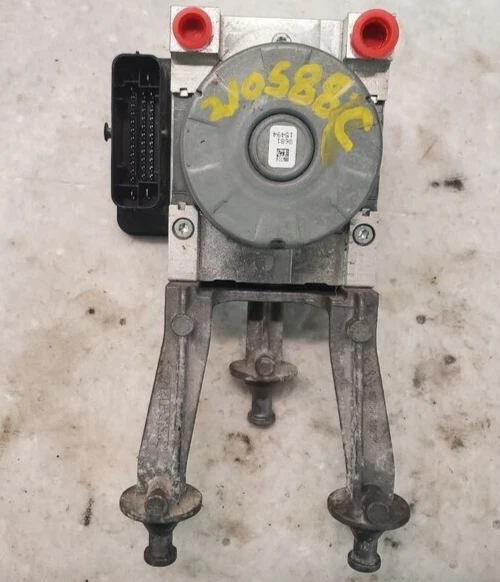 2018-2022 Dodge Challenger ABS Anti-Lock Brake Pump Control Module Assembly - Image 4 of 4