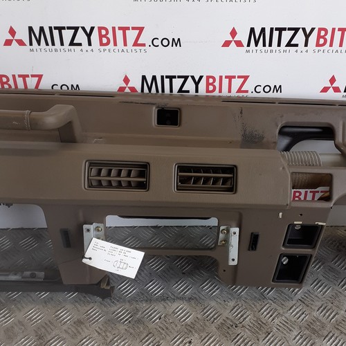 Dash Panel for Mitsubishi PAJERO SHOGUN L047G 2.6 - Picture 5 of 12