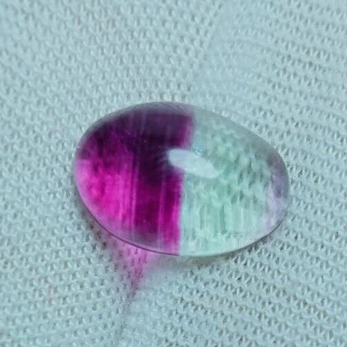 Raro cabujón de fluorita, cabujón de fluorita redondo de 10x14 mm, fluorita transparente. Foto 4 de 4