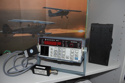 ROHDE & SCHWARZ URV 5 MILLIVOLTMETER + Power Sensor NRV-Z 51
