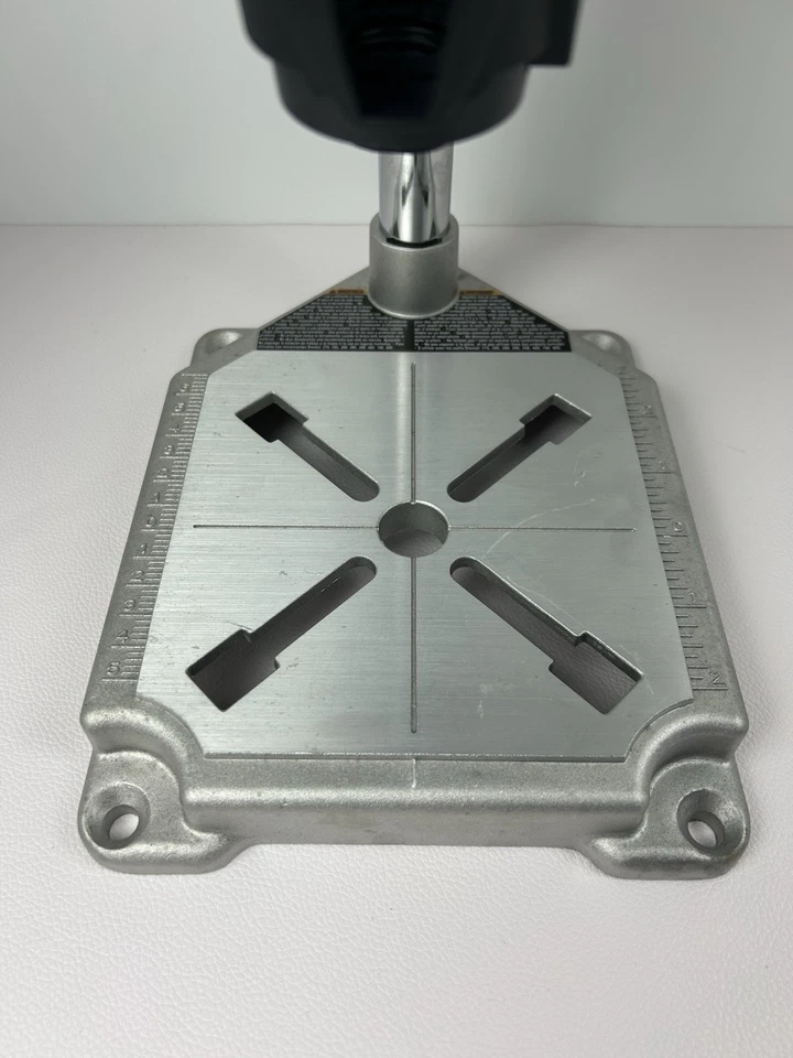 Рабочая станция Dremel модель 220 дрель пресс стойка с ручной запчасти ремонт как есть - Изображение 3 из 4