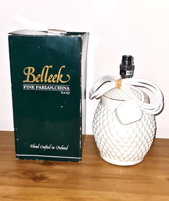 Belleek Diamond Lampe 2584 Fine Parian China Irland weiß Tischlampe verpackt