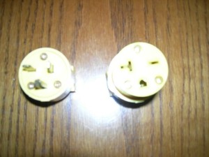 4 Eaton 4509 &4229 plug ends