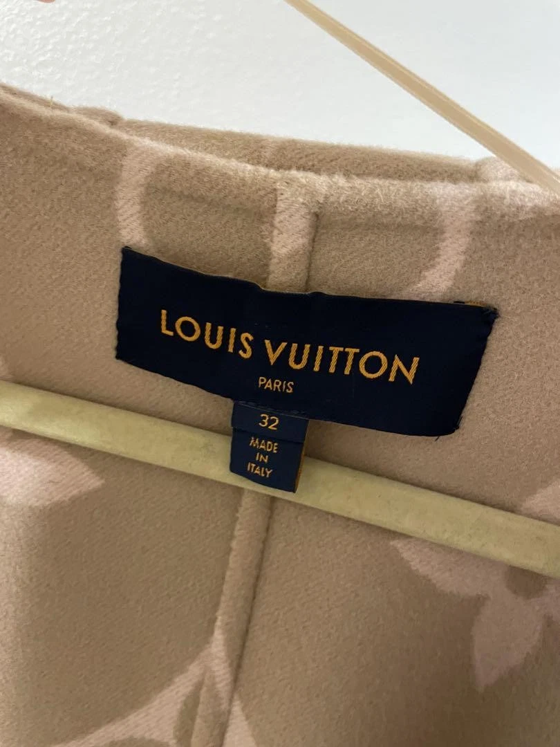 LOUIS VUITTON（LV） Louis Vuitton giacca corte donna invernale