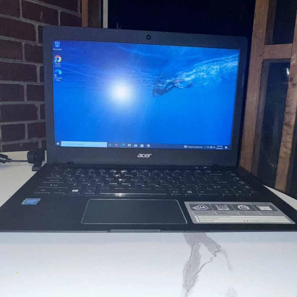 Acer Swift 1 (model SF114-31-C8C8). GOOD CONDITION - image 3 of 4