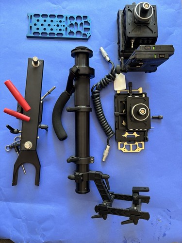 Glidecam Gold Series Sled, 2" post, 12/24 volts, for cameras to 45 lbs - Picture 2 of 17