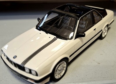 BMW 325i E30 Baur Cabrio Alpine Weiß 1:18 Ottomobile Deckor  OVP