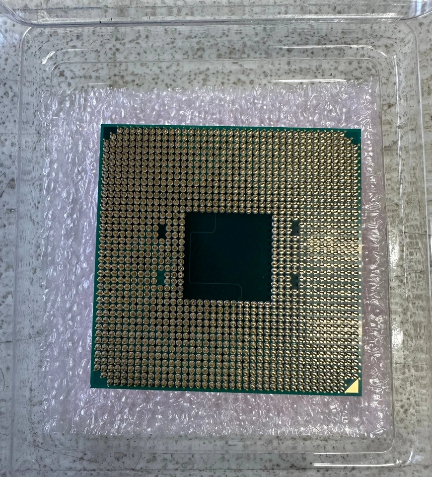 AMD Ryzen 5 2400G @ 3.60GHz - Image 3 of 3