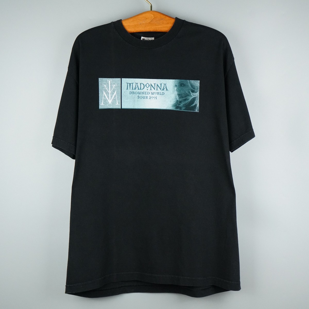 Vintage 2001 Madonna tour t-shirt | eBay Vintage 2001 Madonna tour t-shirt | eBay
