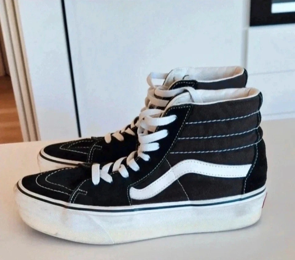 Vans Sk8-Hi Platform, foto 1 di 5