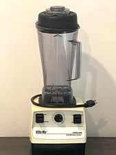 Vitamix 5000 High-Performance Blender TOTAL NUTRITION CTR Pitcher Variable Speed