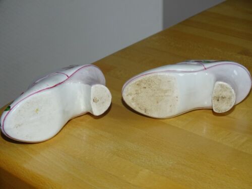 VINTAGE TWO SMALL SHOES CLOGS FRANCE CERAMIC LUNEVILLE circa 1900s' - Picture 7 of 10