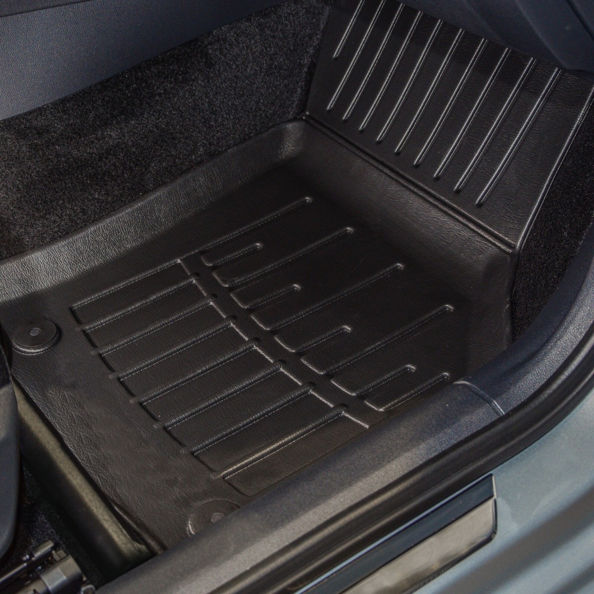 Tapis Sol Sur Mesure Nissan Juke 2010-2019 - Caoutchouc Antidérapant Avec Talonnette Renforcée Noir