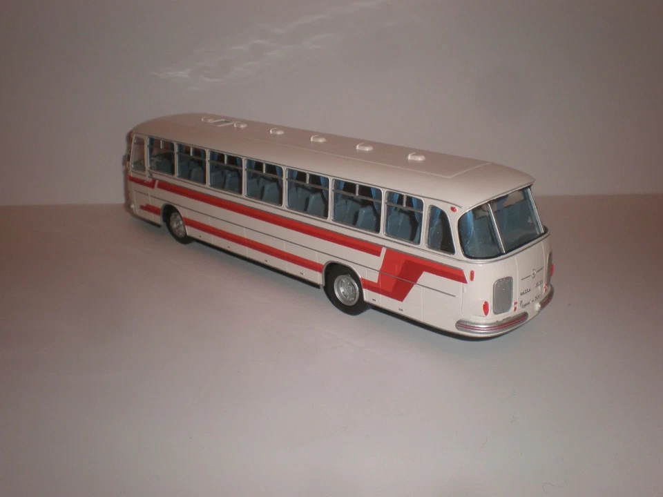 1/43 Spain bus Setra Seida S 14 La Montanesa / 1960'S - Image 2 of 4