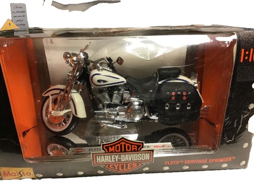 1/10 Ertl Harley Davidson Softail Deuce 2004 Harley Davidson