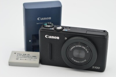 Canon S100 コンパクトデジタルカメラ　充電器付き Canon キャノン PowerShot S100 ブラック デジカメ 充電器付
