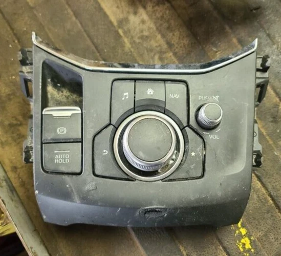 Unidad de control de radio MAZDA CX-5 2019-2021 OEM Foto 3 de 4