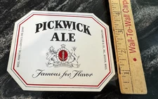 C) VINTAGE PICKWICK ALE QUART BEER BOTTLE LABEL HAFFENREFFER BREWING BOSTON MA