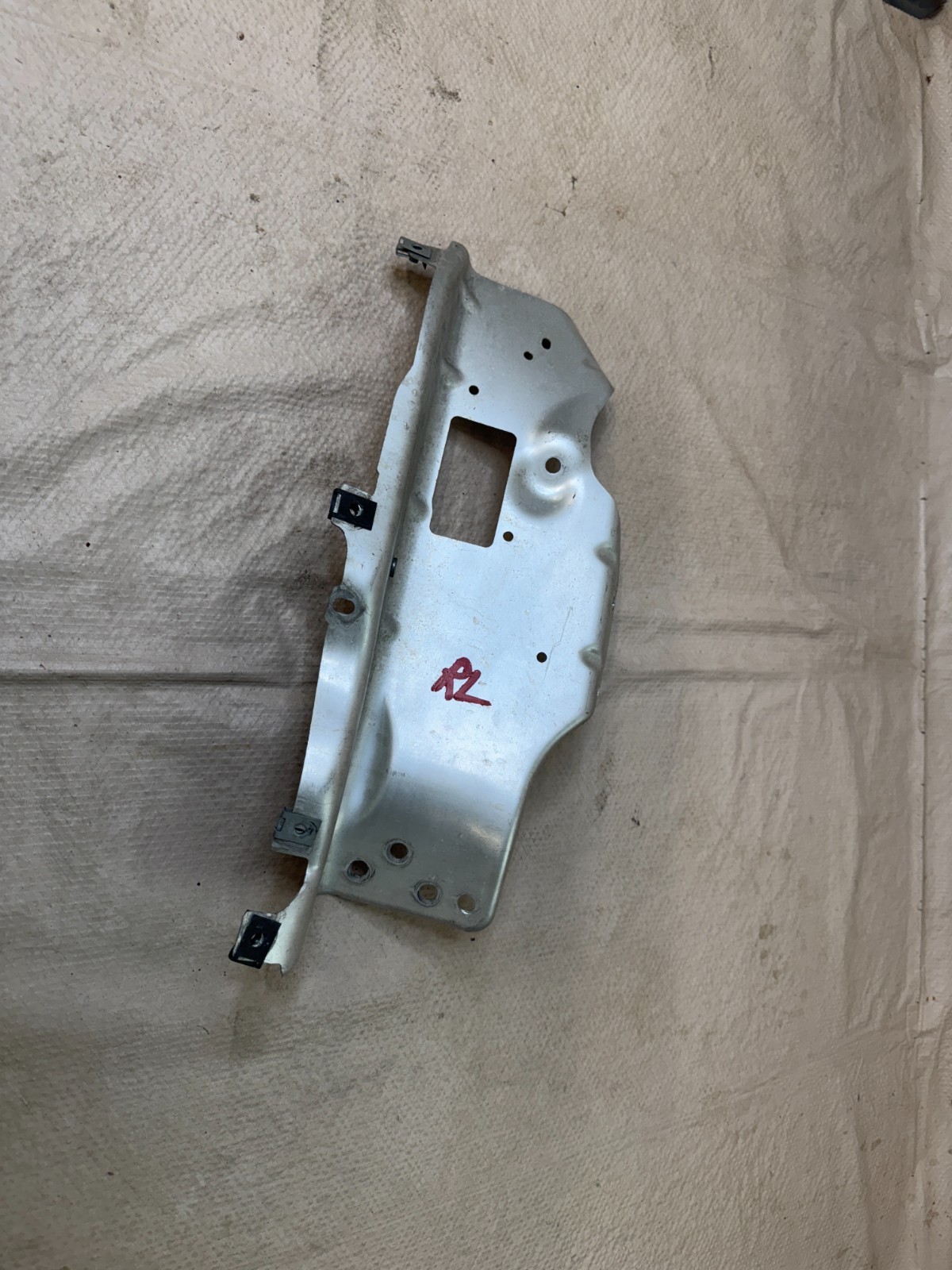 2011-2015 Audi R8 Rear Left Taillight Lamp Light Support Bracket OEM LH Driver