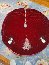 LG. Christmas Tree Skirt Burgundy Velvet SnowMen & Tree In Sequence & Jewels 52"