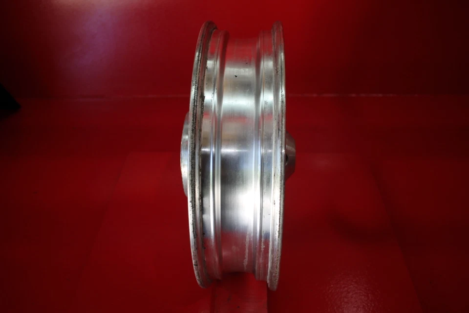 00 LLANTA DELANTERA SUZUKI INTRUDER 1500 LC Foto 2 de 4