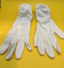 Vintage Fownes White Rouched Size 7 1/2 Nylon Gloves