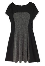 WHITE HOUSE BLACK MARKET Womens Sz 8 Black Gray Short Sleeve A-Line Flared Dress